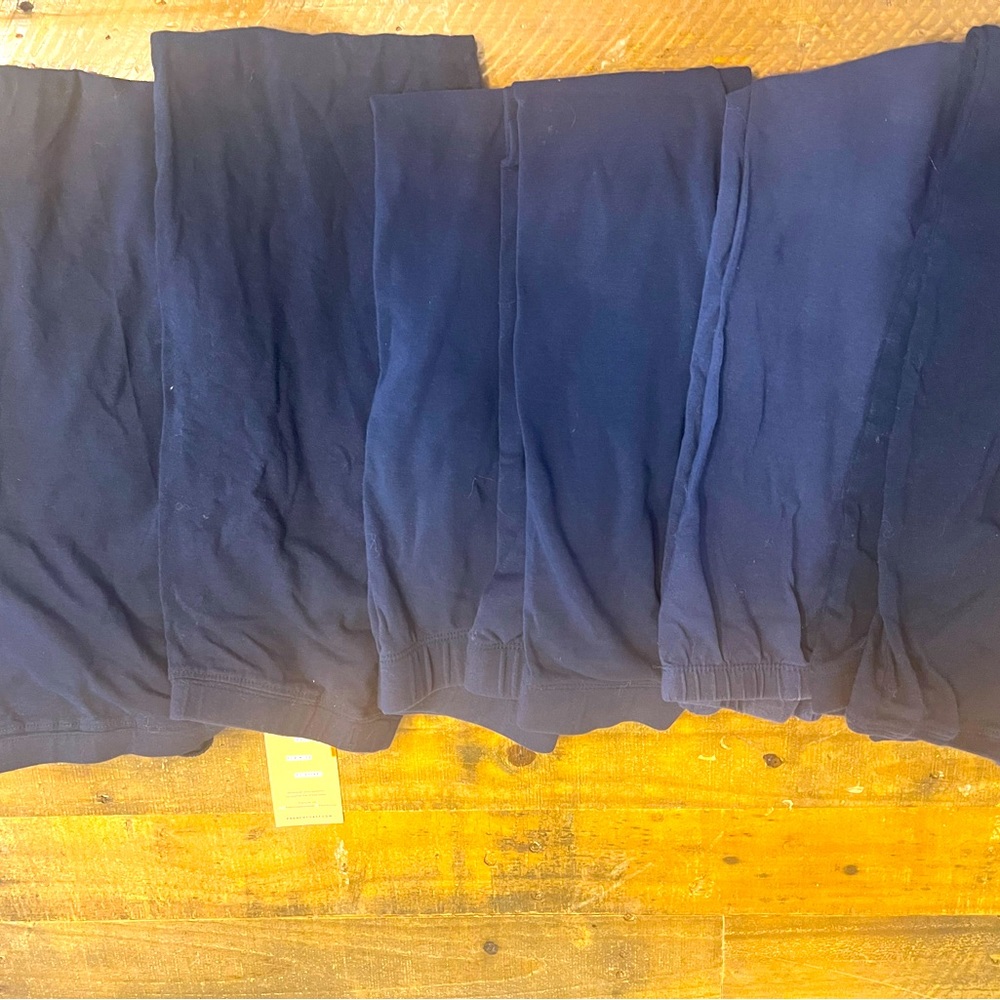 LOT of girls navy blue leggings sizes 8-10!!